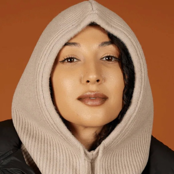 Tan Ribbed Knit Snood - Picture 5 of 6